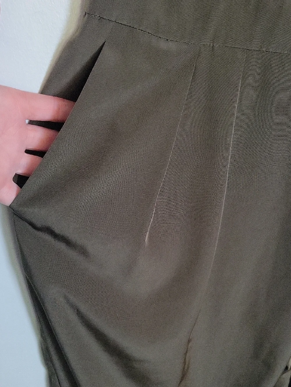 J Crew Trench Jumpsuit Sleeveless Army Green Silky Soft Button Top Classic 2